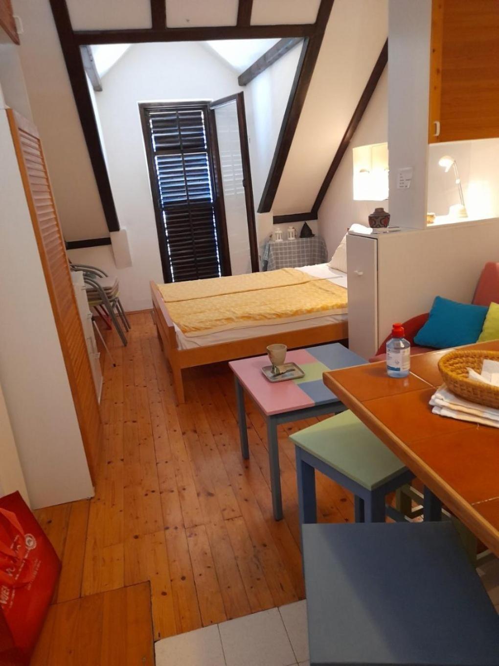 Apartment Danka - Affordable And At The Beach 브리스트 외부 사진