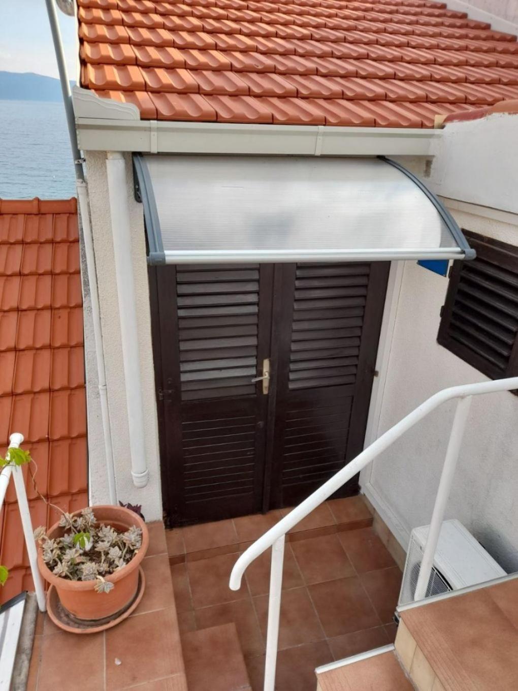 Apartment Danka - Affordable And At The Beach 브리스트 외부 사진
